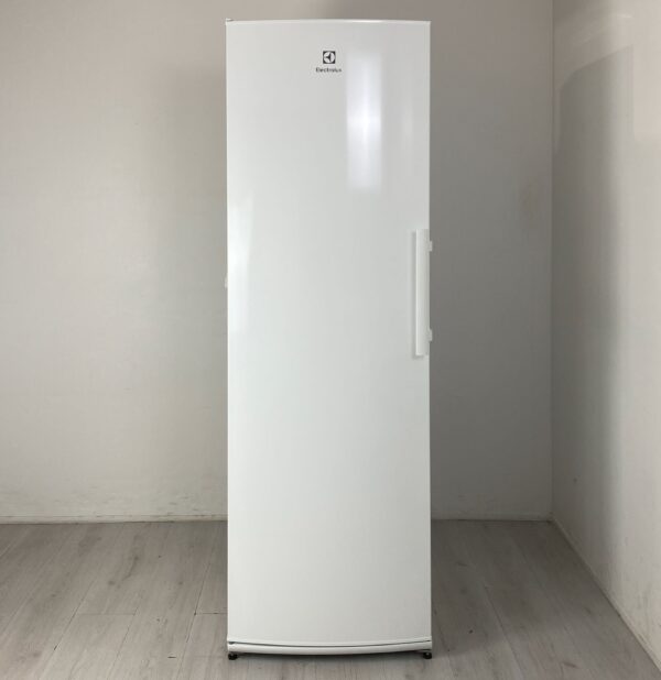 ELECTROLUX Kylskåp KRS1DF39W W8593