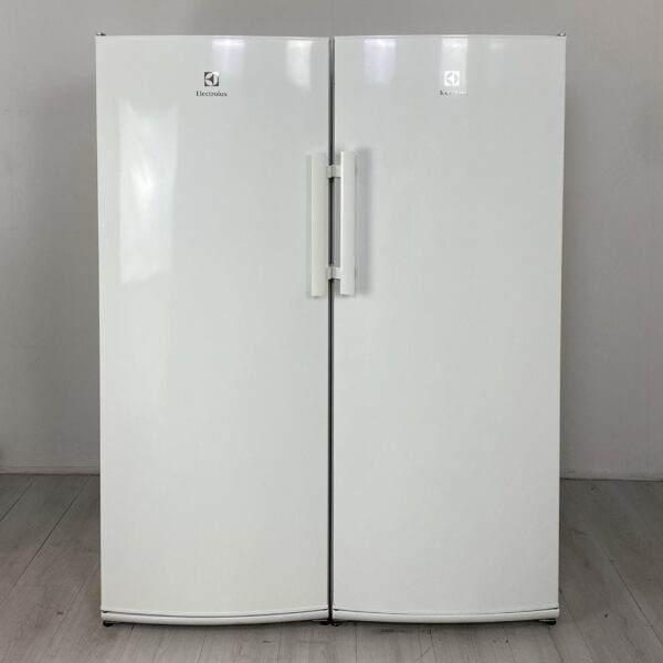 ELECTROLUX Kyl/frys-set ERF3300AOW/EUF2241AOW W8850