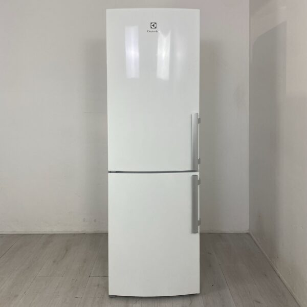 ELECTROLUX Kyl/frys-kombi EN8000W W8983