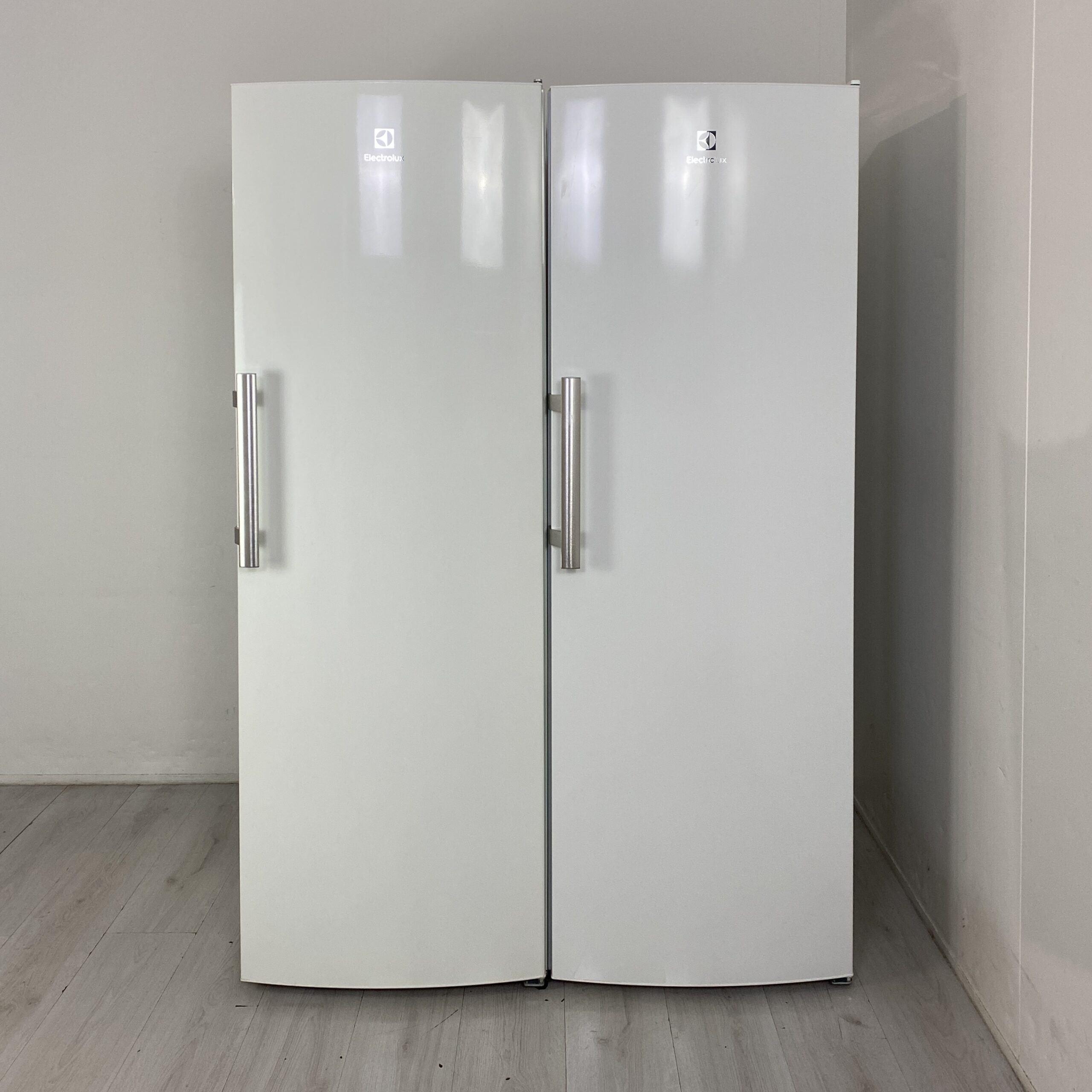 ELECTROLUX Kyl/frys-set LRC4DE35WL/EUE7000W W8951