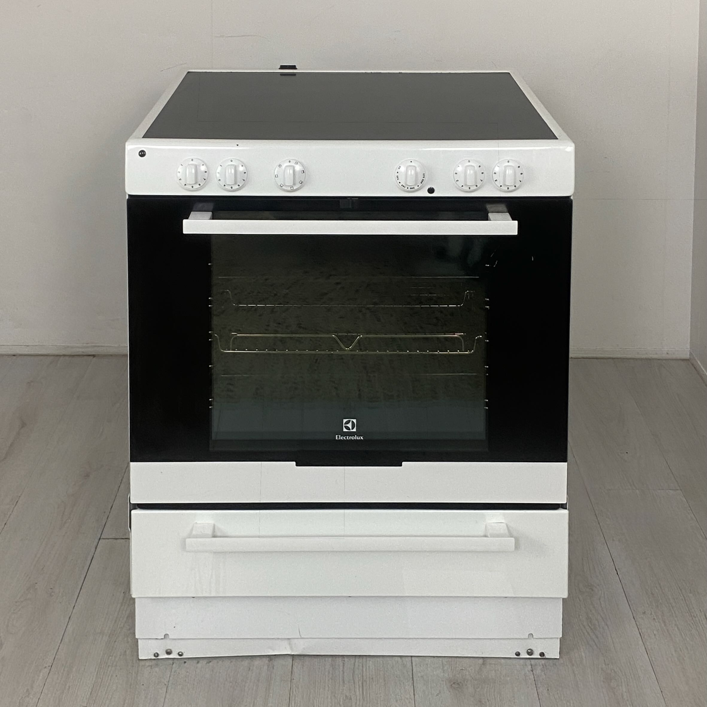 ELECTROLUX Spis EKC7011BOW W9517