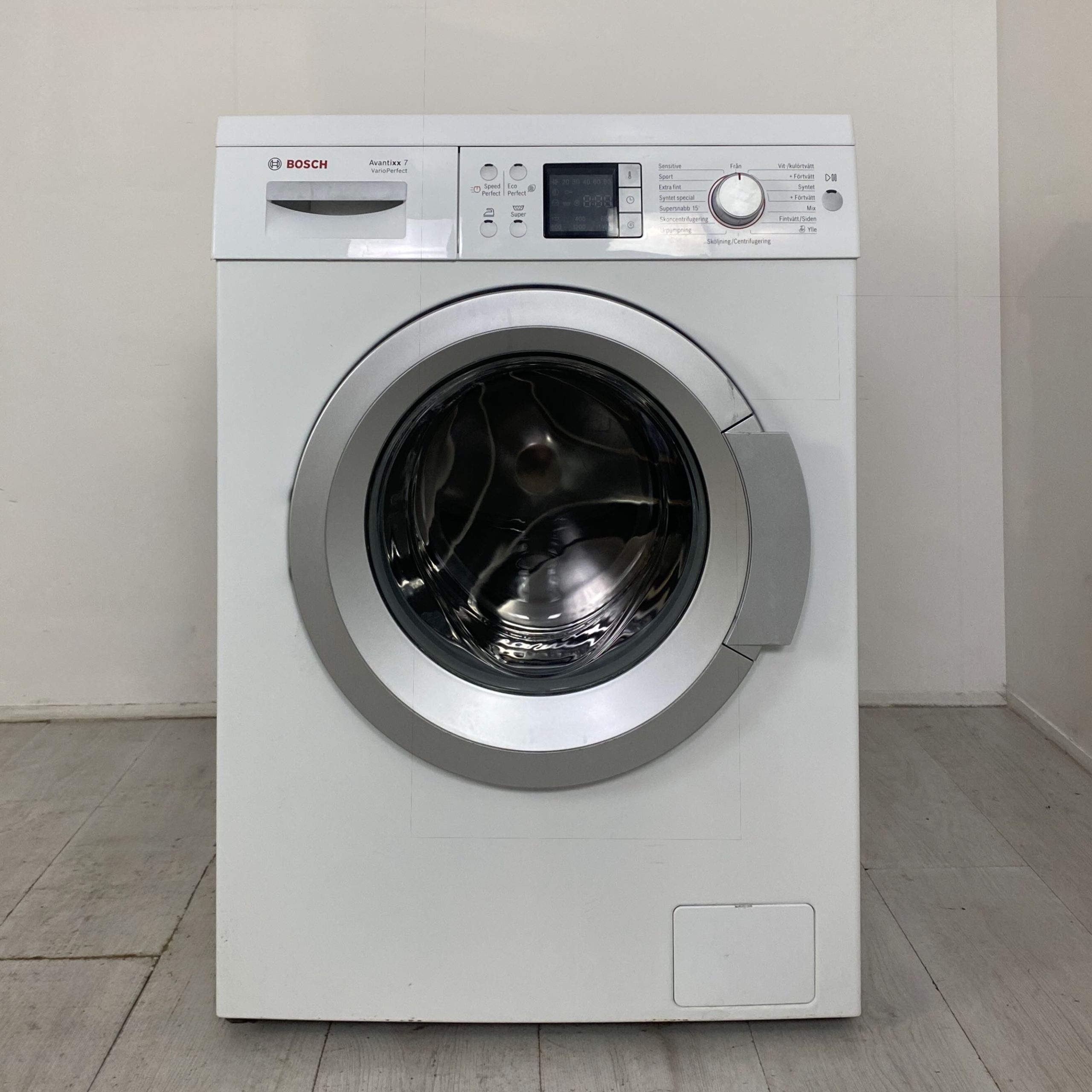 BOSCH Tvättmaskin WAQ28461SN W9777