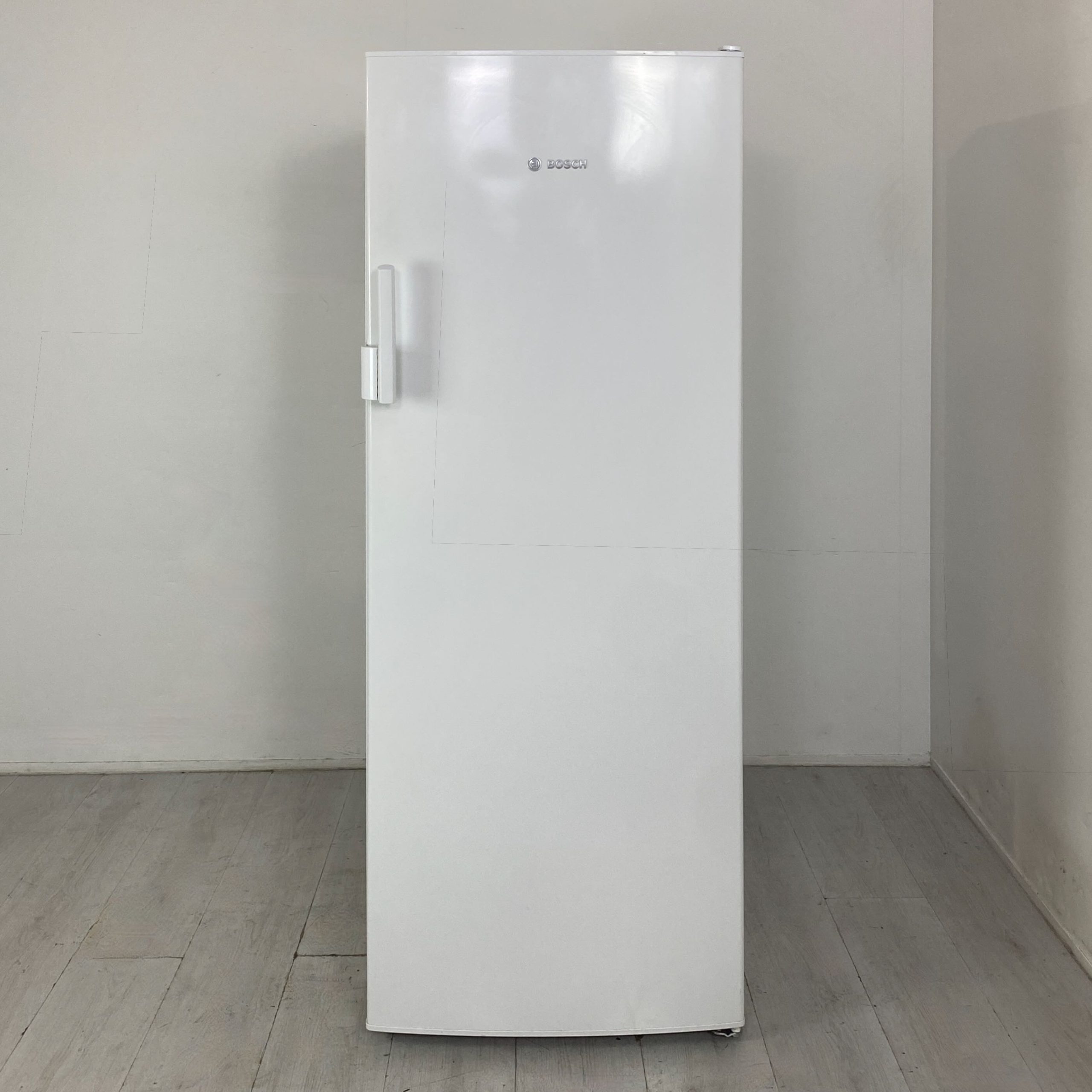 BOSCH Frysskåp GSN24V01SD W9784