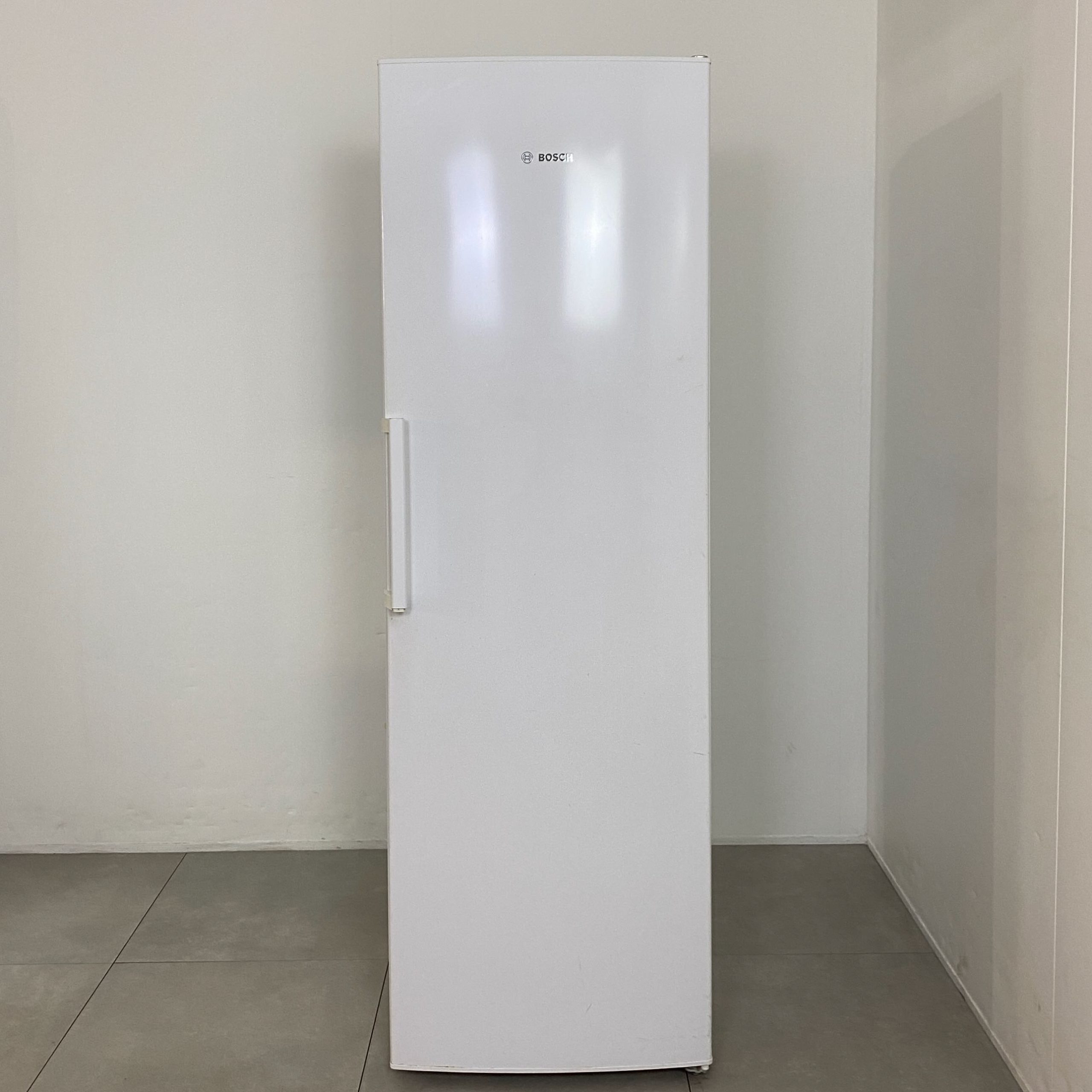 BOSCH Frysskåp GSN32V12 K1430