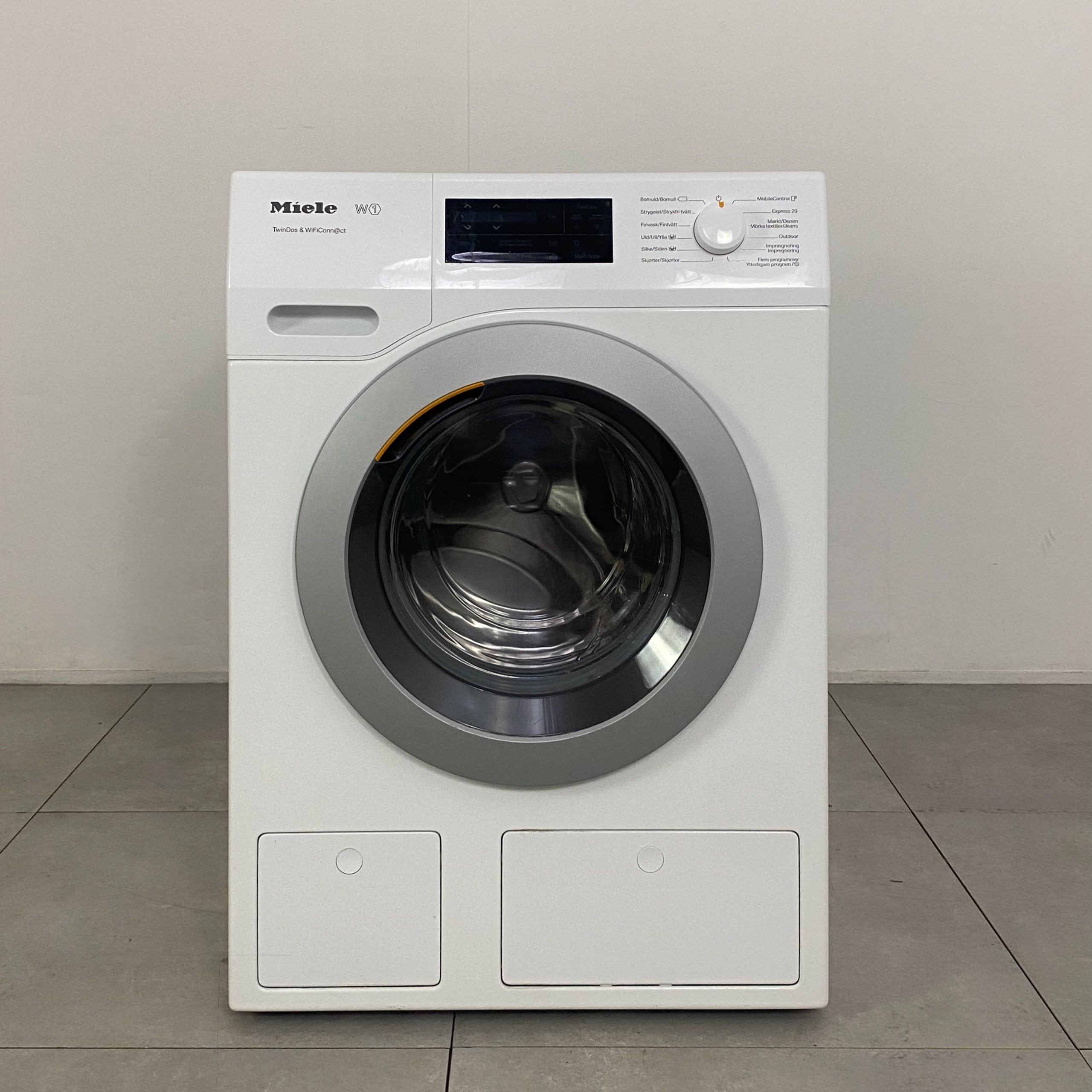 MIELE Tvättmaskin WCE670 K2422