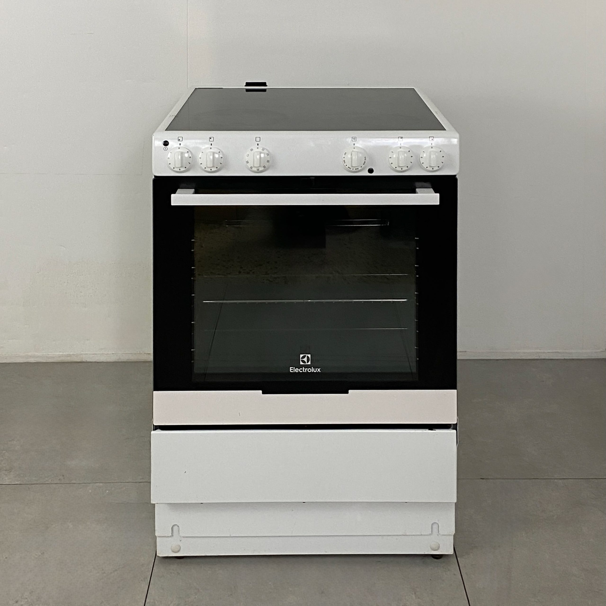 ELECTROLUX Spis EKC7000W K2678