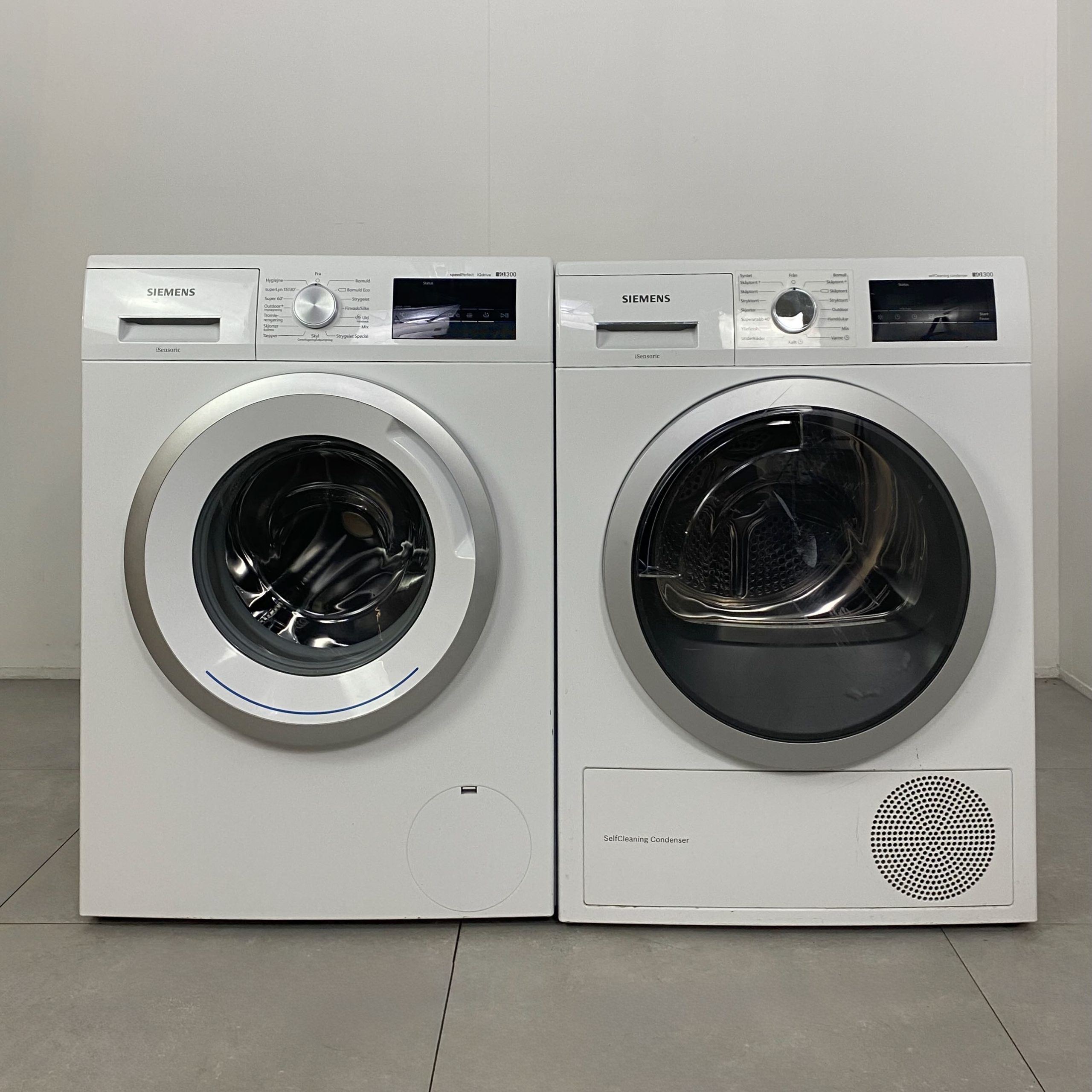 SIEMENS Tvätt/tork-set WM14N2E8DN/WT45M2C8DN K2701