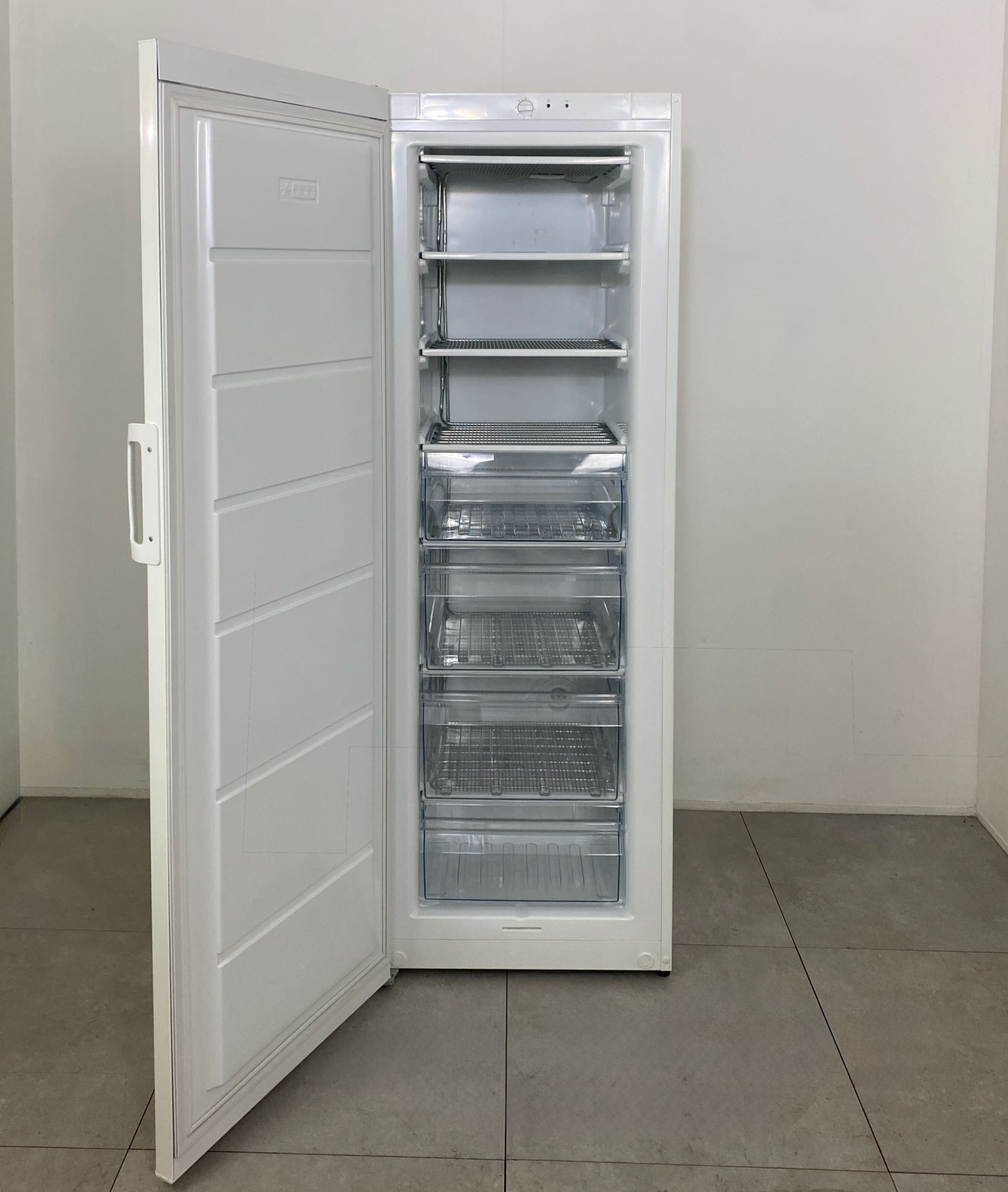 ELECTROLUX Frysskåp KUB1AH25W K2668 - Bild 2