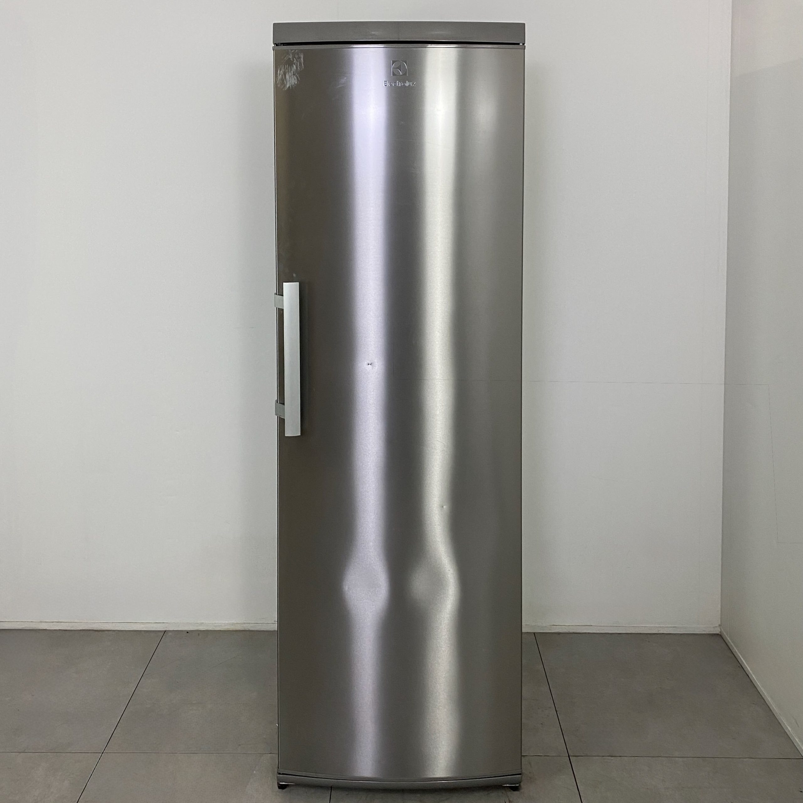 ELECTROLUX Kylskåp ERF4115DOX K2823